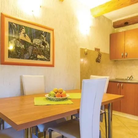 Holiday home Holiday *xlviii * *